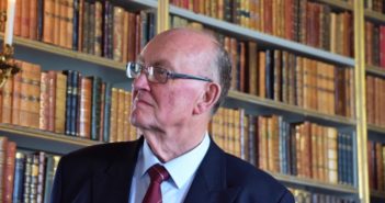 Professor’s decades of support and guidance recognised with Outstanding Research Supervisor of the Year trophy Professor’s decades of support and guidance recognised with Outstanding Research Supervisor of the Year trophy